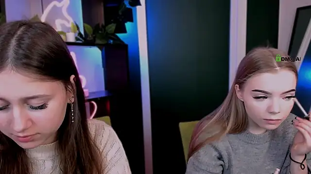 arianaa cat online show from 21, 3, 2026