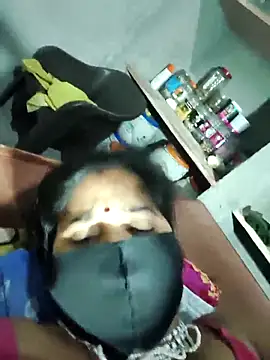 Snapshot of Sexy_khushi19 chatting on 12, 4, 2026 Sexy khushi19 online show from 12, 4, 2026