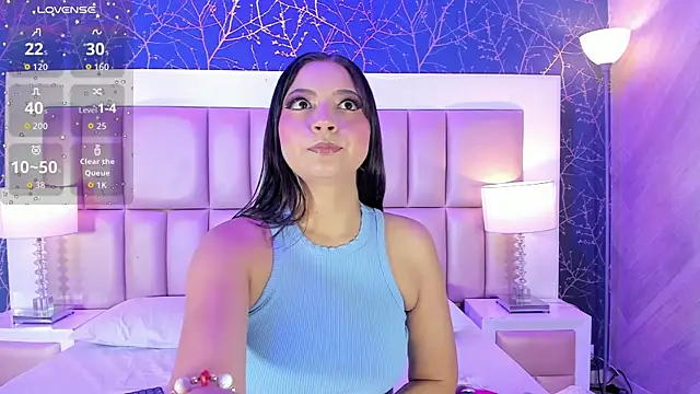 KiaraEverly online show from 14, 4, 2026