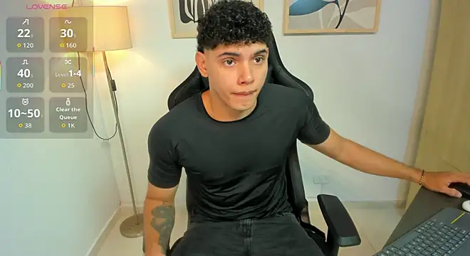 Snapshot of justin_payn14 chatting on 8, 7, 2026 justin payn14 online show from 8, 7, 2026