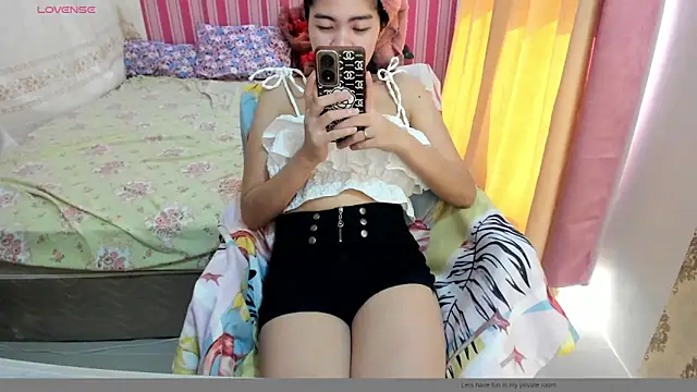 HornyAsianXxX online show from 30, 3, 2026