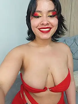 Snapshot of zoe_love18 chatting on 8, 7, 2026 zoe love18 online show from 8, 7, 2026