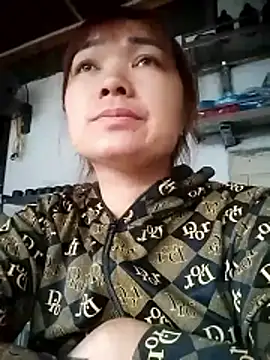 cute-hiphop online show from 17, 5, 2026