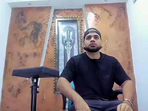 Snapshot of Chris_Evans22 chatting on 6, 2, 2026 Chris Evans22 online show from 6, 2, 2026