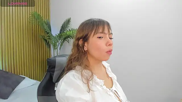 Snapshot of milaack_ chatting on 13, 2, 2026 milaack online show from 13, 2, 2026