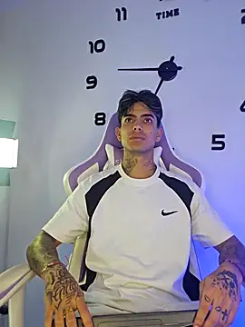 Snapshot of miguel_aguirre_ chatting on 20, 2, 2026 miguel aguirre online show from 20, 2, 2026