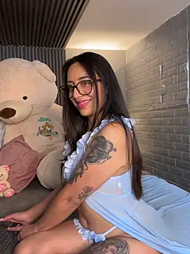 Magic ivone online show from 28, 2, 2026