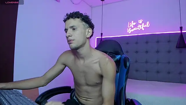 JDWhite18 online show from 12, 4, 2026