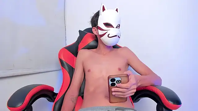 Snapshot of Senpai_Lover_ chatting on 28, 2, 2026 Senpai Lover online show from 28, 2, 2026