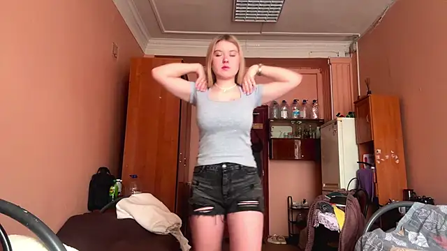 Snapshot of colamy chatting on 8, 2, 2026 colamy online show from 8, 2, 2026