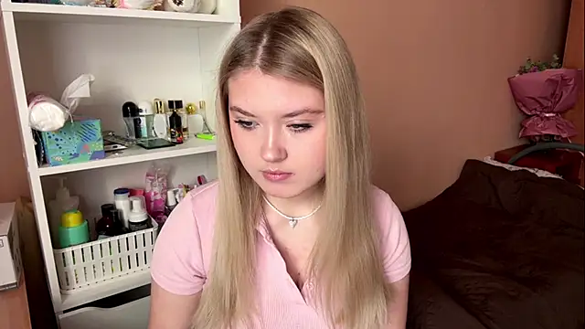 Snapshot of colamy chatting on 22, 2, 2026 colamy online show from 22, 2, 2026