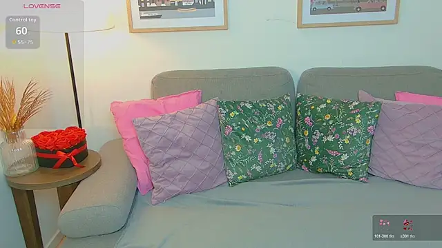 Snapshot of SinLuna_ chatting on 1, 4, 2026 SinLuna online show from 1, 4, 2026