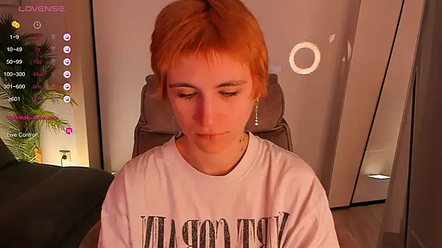 AutumnWhisper online show from 12, 2, 2026