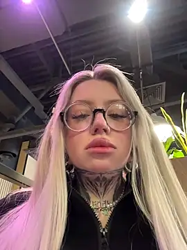 Chiibi online show from 14, 2, 2026