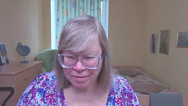 Emma Eclipsee online show from 13, 2, 2026