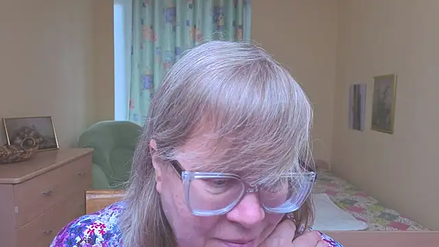 Emma Eclipsee online show from 1, 4, 2026