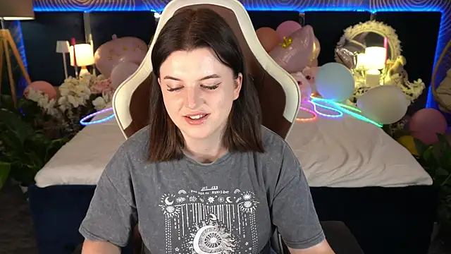 Snapshot of KristiFoxy chatting on 19, 7, 2026 KristiFoxy online show from 19, 7, 2026
