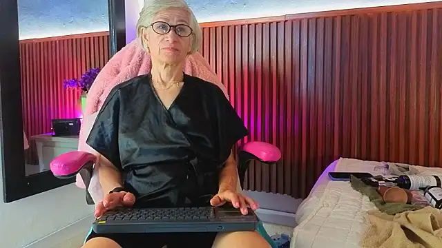 miss monserrate01 online show from 23, 2, 2026