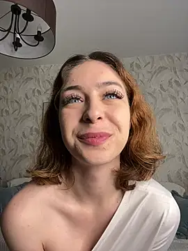 LynaFrost online show from 29, 5, 2026