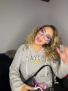 Maddy Beluci online show from 11, 7, 2026