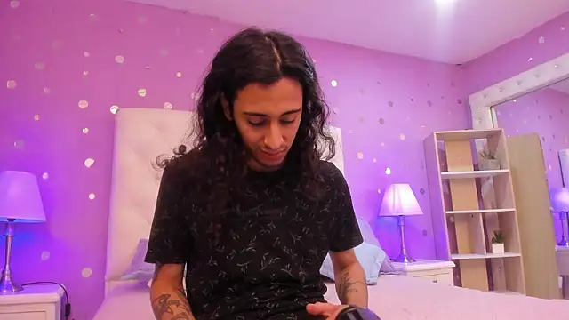 Goldentemptation  online show from 17, 2, 2026