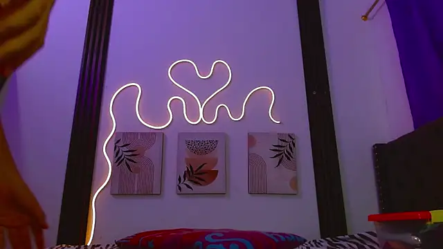 miss caty online show from 14, 4, 2026