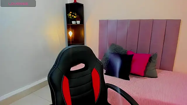 Raven love online show from 10, 4, 2026