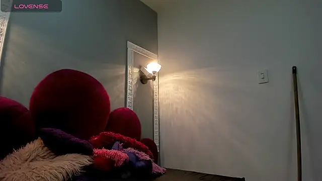 Raven love online show from 28, 5, 2026