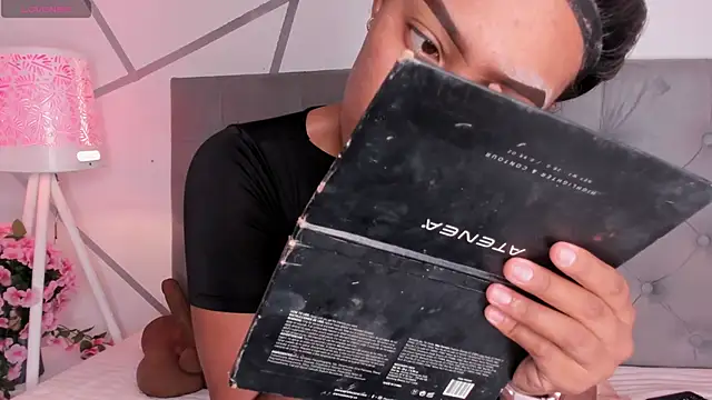 Khloe Rosee online show from 25, 2, 2026