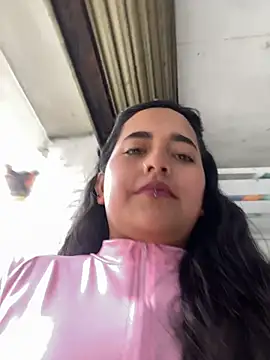Annie Alicee online show from 10, 7, 2026