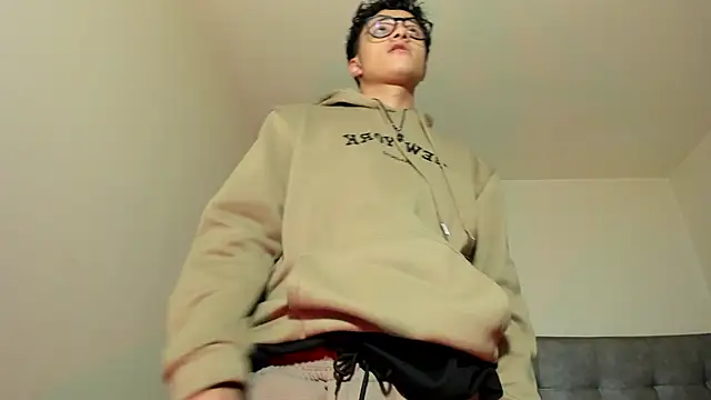 Adonibaskerville4 online show from 28, 3, 2026