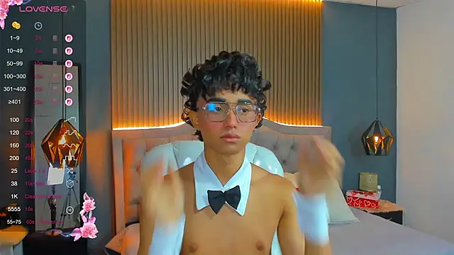 Noa 03 online show from 6, 4, 2026