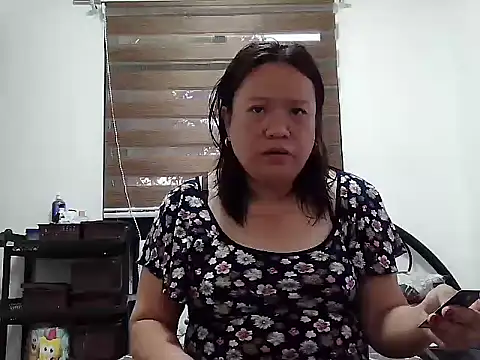 Snapshot of yummychubby29 chatting on 3, 2, 2026 yummychubby29 online show from 3, 2, 2026