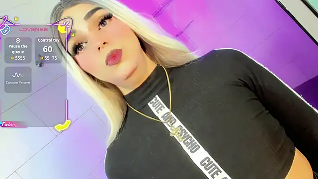 Snapshot of Maddye_Fox chatting on 21, 6, 2026 Maddye Fox online show from 21, 6, 2026