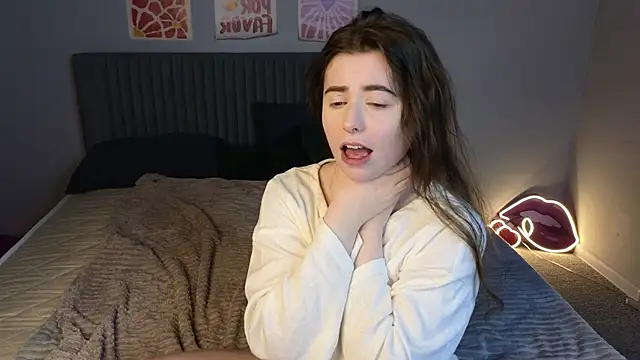 LovingWhisperr online show from 20, 2, 2026