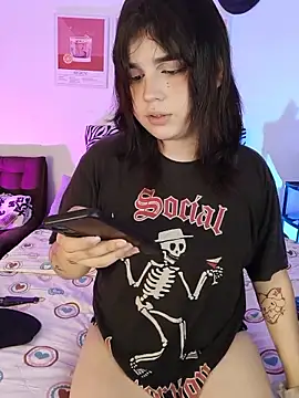 Daniellesins1 online show from 19, 6, 2026