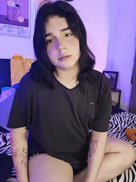 Daniellesins1 online show from 10, 7, 2026