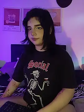 Daniellesins1 online show from 17, 7, 2026