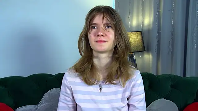 Snapshot of MilaMaelis chatting on 5, 4, 2026 MilaMaelis online show from 5, 4, 2026