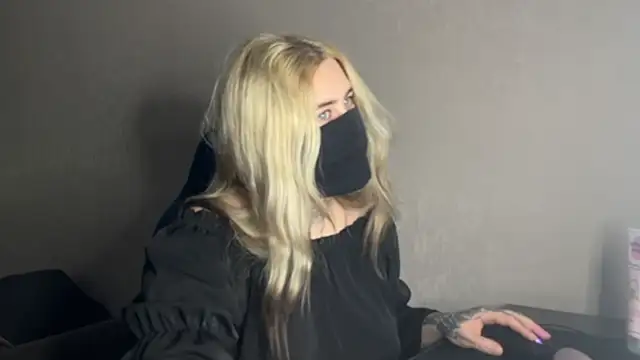 UnaXyling online show from 4, 2, 2026