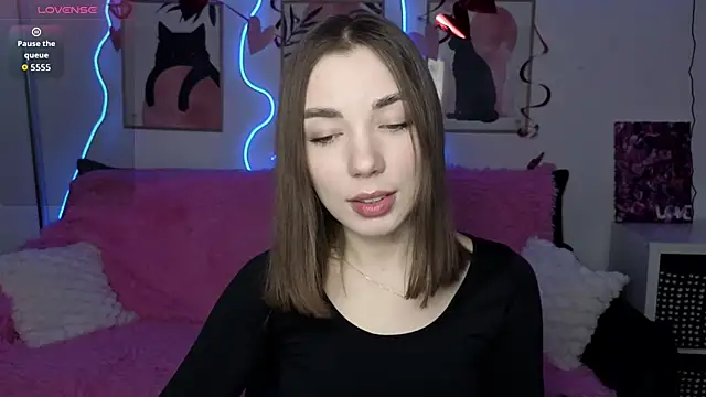 Snapshot of Adriennes chatting on 23, 2, 2026 Adriennes online show from 23, 2, 2026