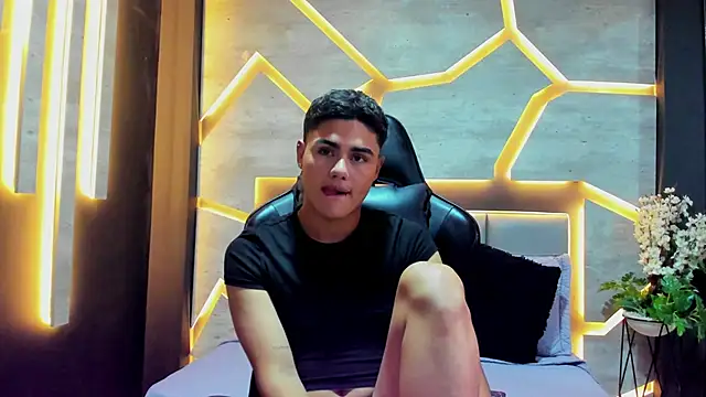 Snapshot of FemNoa chatting on 18, 2, 2026 FemNoa online show from 18, 2, 2026