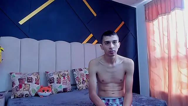 Snapshot of MiaANDrony chatting on 21, 2, 2026 MiaANDrony online show from 21, 2, 2026