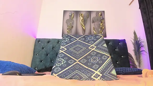 Roxanna 0 online show from 15, 4, 2026