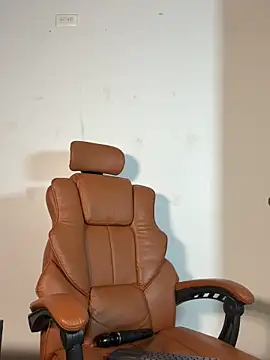 ARON LUXX online show from 13, 3, 2026