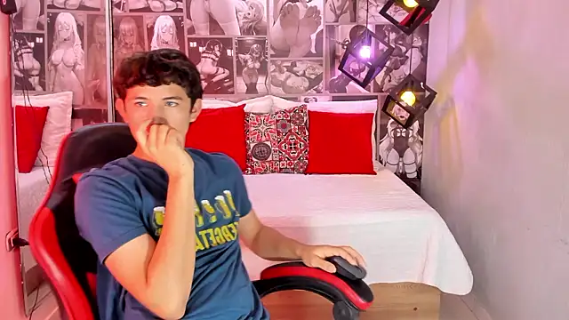 Christian Foxx online show from 4, 3, 2026