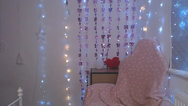 Avelina1 online show from 21, 4, 2026