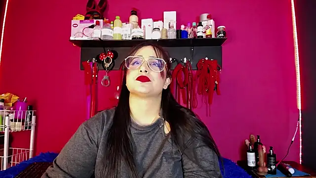 Snapshot of shannon_queen- chatting on 23, 4, 2026 shannon queen- online show from 23, 4, 2026