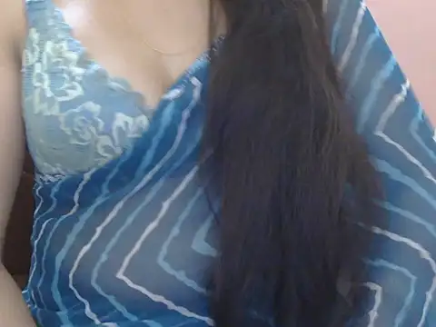 Snapshot of Cute_Sheetal chatting on 12, 5, 2026 Cute Sheetal online show from 12, 5, 2026