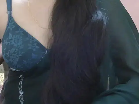 Snapshot of Cute_Sheetal chatting on 17, 5, 2026 Cute Sheetal online show from 17, 5, 2026
